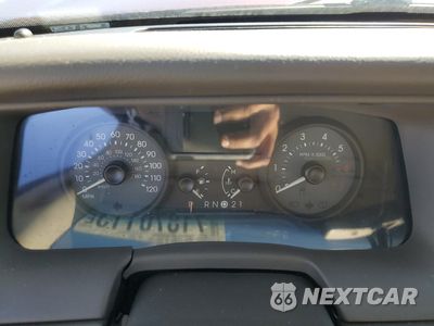 Zdjęcie 9 z 14 samochodu: 2006 MERCURY GRAND MARQUIS LS VIN:2MEFM75W86X644813 - miniatura
