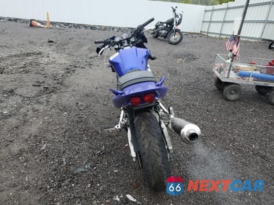Czwarte zdjęcie samochodu z boku: 2002 YAMAHA FZS10 VIN:JYARN07EX2A005581 - miniatura