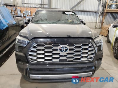 Piąte zdjęcie samochodu w środku: 2024 TOYOTA SEQUOIA SR5 VIN:7SVAAABA2RX044590 - miniatura