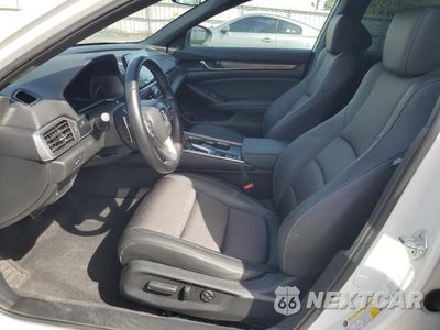 Zdjęcie 7 z 12 samochodu: 2020 HONDA ACCORD SPORT VIN:1HGCV1F35LA141815 - miniatura