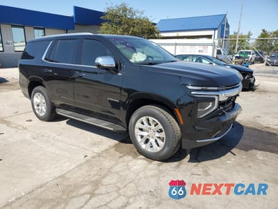 Czwarte zdjęcie samochodu z boku: 2025 CHEVROLET TAHOE K1500 PREMIER VIN:1GNS6SRD1SR115897 - miniatura