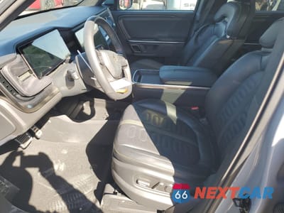 Zdjęcie 7 z 15 samochodu: 2024 RIVIAN R1S ADVENTURE VIN:7PDSGABA6RN036803 - miniatura