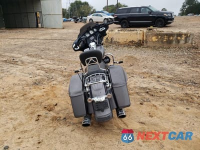 Czwarte zdjęcie samochodu z boku: 2014 HARLEY-DAVIDSON FLHX STREET GLIDE VIN:1HD1KBM12EB608836 - miniatura