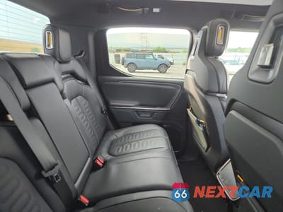 Zdjęcie 10 z 13 samochodu: 2025 RIVIAN R1T ADVENTURE VIN:7FCTGBAA5SN041980 - miniatura
