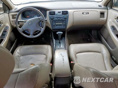 Zdjęcie 8 z 13 samochodu: 2002 HONDA ACCORD EX VIN:JHMCG66862C005115 - miniatura