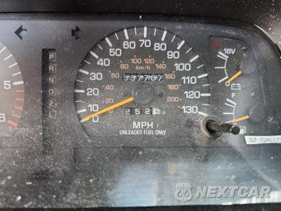 Zdjęcie 9 z 14 samochodu: 1996 LEXUS LX 450 VIN:JT6HJ88J5T0124546 - miniatura