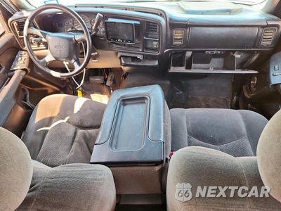 Zdjęcie 8 z 12 samochodu: 2000 CHEVROLET SILVERADO C1500 VIN:2GCEC19T4Y1172855 - miniatura