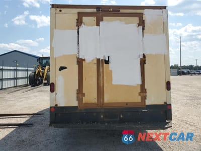 Zdjęcie 6 z 13 samochodu: 2021 GMC SAVANA CUTAWAY G3500 VIN:7GZ37SC75MN001329 - miniatura