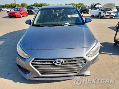 Piąte zdjęcie samochodu w środku: 2018 HYUNDAI ACCENT SE VIN:3KPC24A36JE021306 - miniatura