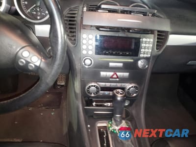 Zdjęcie 8 z 12 samochodu: 2005 MERCEDES-BENZ SLK 350 VIN:WDBWK56F15F030687 - miniatura