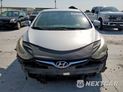 Piąte zdjęcie samochodu w środku: 2015 HYUNDAI ELANTRA SE VIN:KMHDH4AE4FU323279 - miniatura
