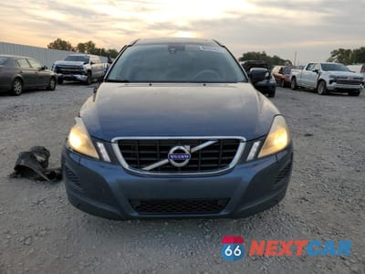Piąte zdjęcie samochodu w środku: 2011 VOLVO XC60 T6 VIN:YV4902DZ9B2150351 - miniatura
