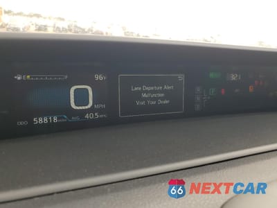 Zdjęcie 9 z 14 samochodu: 2018 TOYOTA PRIUS PRIME VIN:JTDKARFP7J3094943 - miniatura