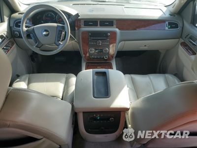 Zdjęcie 8 z 16 samochodu: 2010 CHEVROLET TAHOE C1500 LT VIN:1GNMCBE31AR210439 - miniatura
