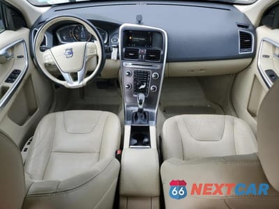 Zdjęcie 9 z 10 samochodu: 2015 VOLVO XC60 T6 PREMIER VIN:YV4902RK9F2763135 - miniatura