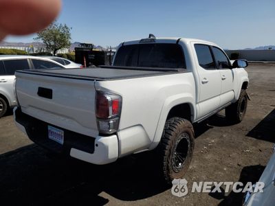 Trzecie zdjęcie samochodu z tyłu: 2023 TOYOTA TACOMA DOUBLE CAB VIN:3TMCZ5AN8PM642564 - miniatura