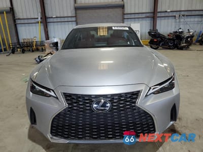 Piąte zdjęcie samochodu w środku: 2023 LEXUS IS 300 VIN:JTHDA1D29P5126160 - miniatura