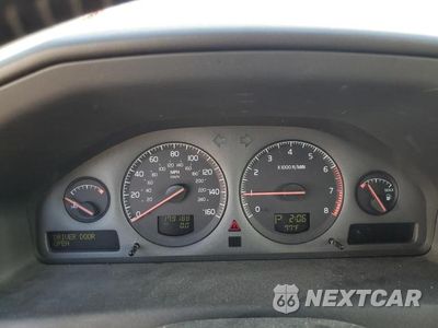 Zdjęcie 9 z 12 samochodu: 2002 VOLV S60 2.4T VIN:YV1RS58DX22153718 - miniatura