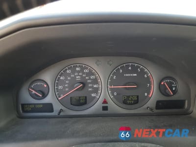 Zdjęcie 9 z 12 samochodu: 2002 VOLVO S60 2.4T VIN:YV1RS58DX22153718 - miniatura