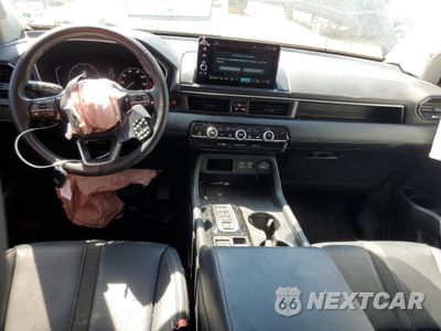 Zdjęcie 8 z 15 samochodu: 2025 HONDA PILOT TOURING VIN:5FNYG1H79SB000623 - miniatura