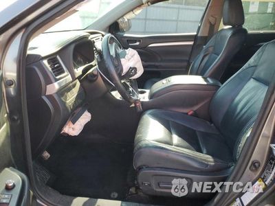 Zdjęcie 7 z 14 samochodu: 2015 TOYOTA HIGHLANDER XLE VIN:5TDKKRFHXFS054593 - miniatura
