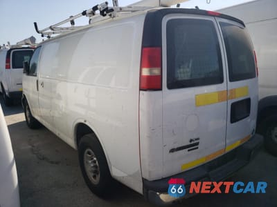 Drugie zdjęcie samochodu z przodu: 2014 CHEVROLET EXPRESS G2500 VIN:1GCWGFCB8E1134021 - miniatura