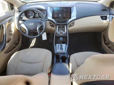 Zdjęcie 8 z 14 samochodu: 2013 HYUNDAI ELANTRA GLS VIN:5NPDH4AE3DH231219 - miniatura