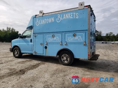 Drugie zdjęcie samochodu z przodu: 2008 CHEVROLET EXPRESS G3500 VIN:1GBHG31C681103037 - miniatura