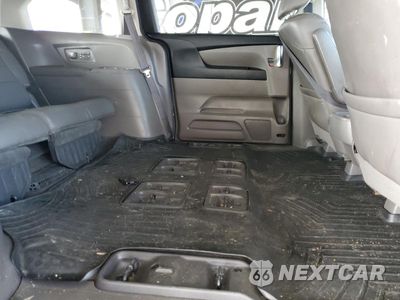 Zdjęcie 11 z 16 samochodu: 2014 HONDA ODYSSEY TOURING VIN:5FNRL5H99EB021517 - miniatura