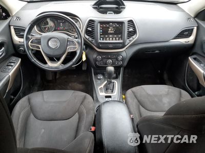 Zdjęcie 8 z 13 samochodu: 2017 JEEP CHEROKEE LATITUDE VIN:1C4PJMCB5HW665047 - miniatura