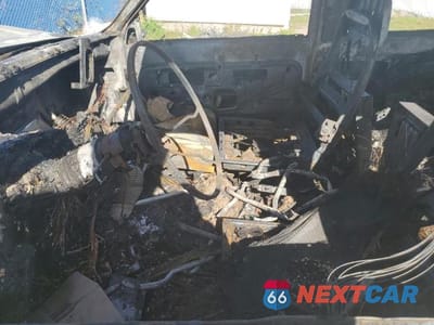 Zdjęcie 7 z 12 samochodu: 1993 CHEV SUBURBAN C1500 VIN:1GNEC16K2PJ392261 - miniatura