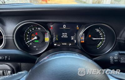 Zdjęcie 8 z 11 samochodu: 2022 JEEP WRANGLER UNLIMITED SAHARA 4XE VIN:1C4JJXP66NW153071 - miniatura