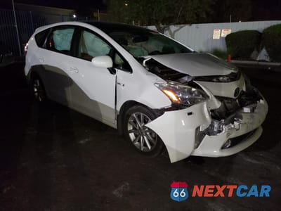Czwarte zdjęcie samochodu z boku: 2012 TOYOTA PRIUS V VIN:JTDZN3EU2C3176041 - miniatura