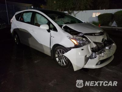 Czwarte zdjęcie samochodu z boku: 2012 TOYOTA PRIUS V VIN:JTDZN3EU2C3176041 - miniatura
