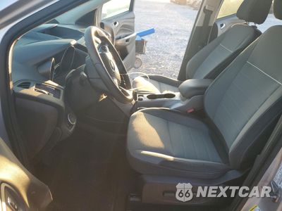 Zdjęcie 7 z 14 samochodu: 2015 FORD ESCAPE SE VIN:1FMCU9GX2FUB39178 - miniatura