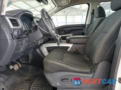 Zdjęcie 7 z 12 samochodu: 2017 NISSAN TITAN XD SL VIN:1N6BA1F29HN517832 - miniatura