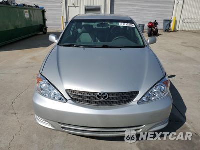 Piąte zdjęcie samochodu w środku: 2004 TOYOTA CAMRY LE VIN:4T1BF32K84U569518 - miniatura