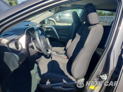 Zdjęcie 7 z 16 samochodu: 2017 TOYOTA RAV4 XLE VIN:2T3RFREV3HW673225 - miniatura