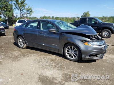 Czwarte zdjęcie samochodu z boku: 2017 FORD FUSION SE HYBRID VIN:3FA6P0LU6HR206669 - miniatura