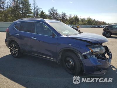 Czwarte zdjęcie samochodu z boku: 2019 NISSAN ROGUE S VIN:5N1AT2MV6KC815720 - miniatura