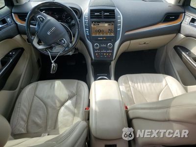 Zdjęcie 8 z 15 samochodu: 2019 LINCOLN MKC SELECT VIN:5LMCJ2C98KUL21238 - miniatura