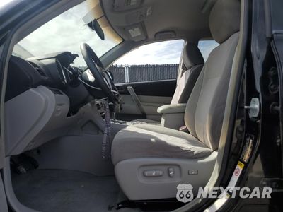 Zdjęcie 7 z 13 samochodu: 2010 TOYOTA HIGHLANDER SE VIN:JTEKK3EH5A2095630 - miniatura