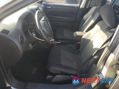 Zdjęcie 7 z 13 samochodu: 2012 JEEP COMPASS LATITUDE VIN:1C4NJCEA9CD652411 - miniatura