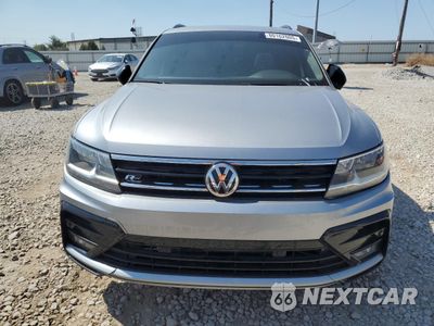 Piąte zdjęcie samochodu w środku: 2019 VOLKSWAGEN TIGUAN SE VIN:3VV3B7AX2KM168574 - miniatura