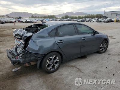 Trzecie zdjęcie samochodu z tyłu: 2019 KIA FORTE FE VIN:3KPF24AD6KE109862 - miniatura