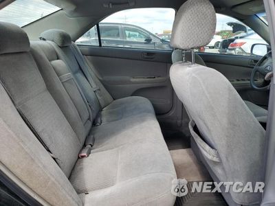 Zdjęcie 10 z 12 samochodu: 2004 TOYOTA CAMRY LE VIN:4T1BE32K24U355031 - miniatura