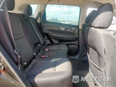 Zdjęcie 10 z 15 samochodu: 2017 NISSAN ROGUE S VIN:5N1AT2MT3HC791688 - miniatura