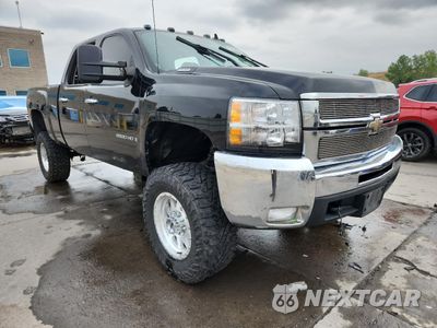Czwarte zdjęcie samochodu z boku: 2008 CHEVROLET SILVERADO K2500 HEAVY DUTY VIN:1GCHK23658F119387 - miniatura