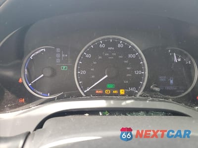 Zdjęcie 9 z 12 samochodu: 2011 LEXUS CT 200 VIN:JTHKD5BH0B2034684 - miniatura