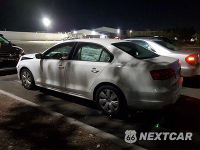Drugie zdjęcie samochodu z przodu: 2014 VOLKSWAGEN JETTA BASE VIN:3VW2K7AJ8EM240983 - miniatura